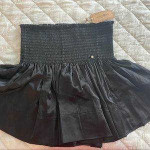 Koch dupe shorts Natural life